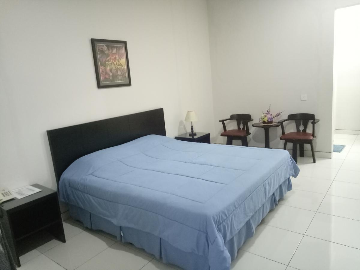 Carica Homestay סוראבאיה מראה חיצוני תמונה