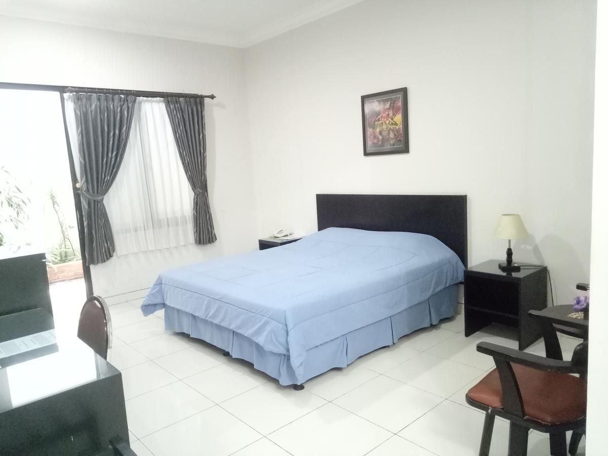Carica Homestay סוראבאיה מראה חיצוני תמונה